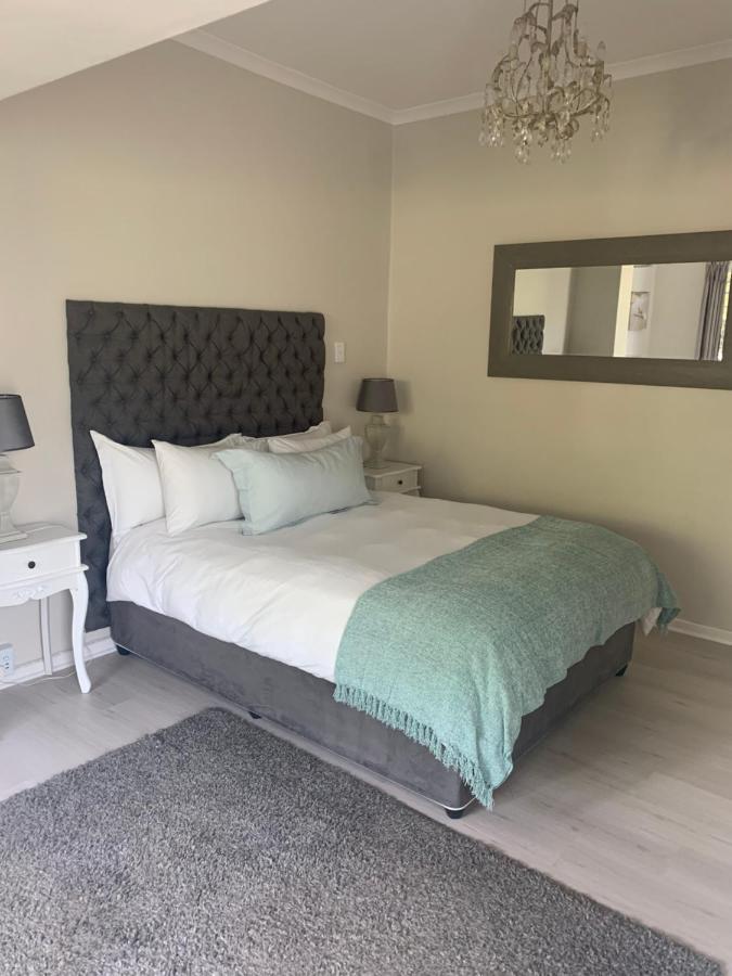 Beluga Of Constantia Guest House Кейптаун Екстериор снимка