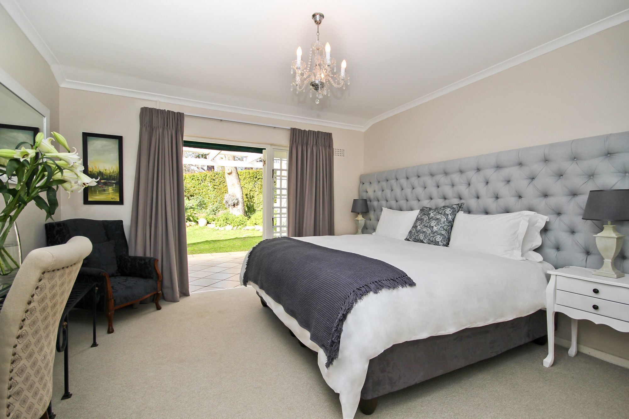 Beluga Of Constantia Guest House Кейптаун Екстериор снимка