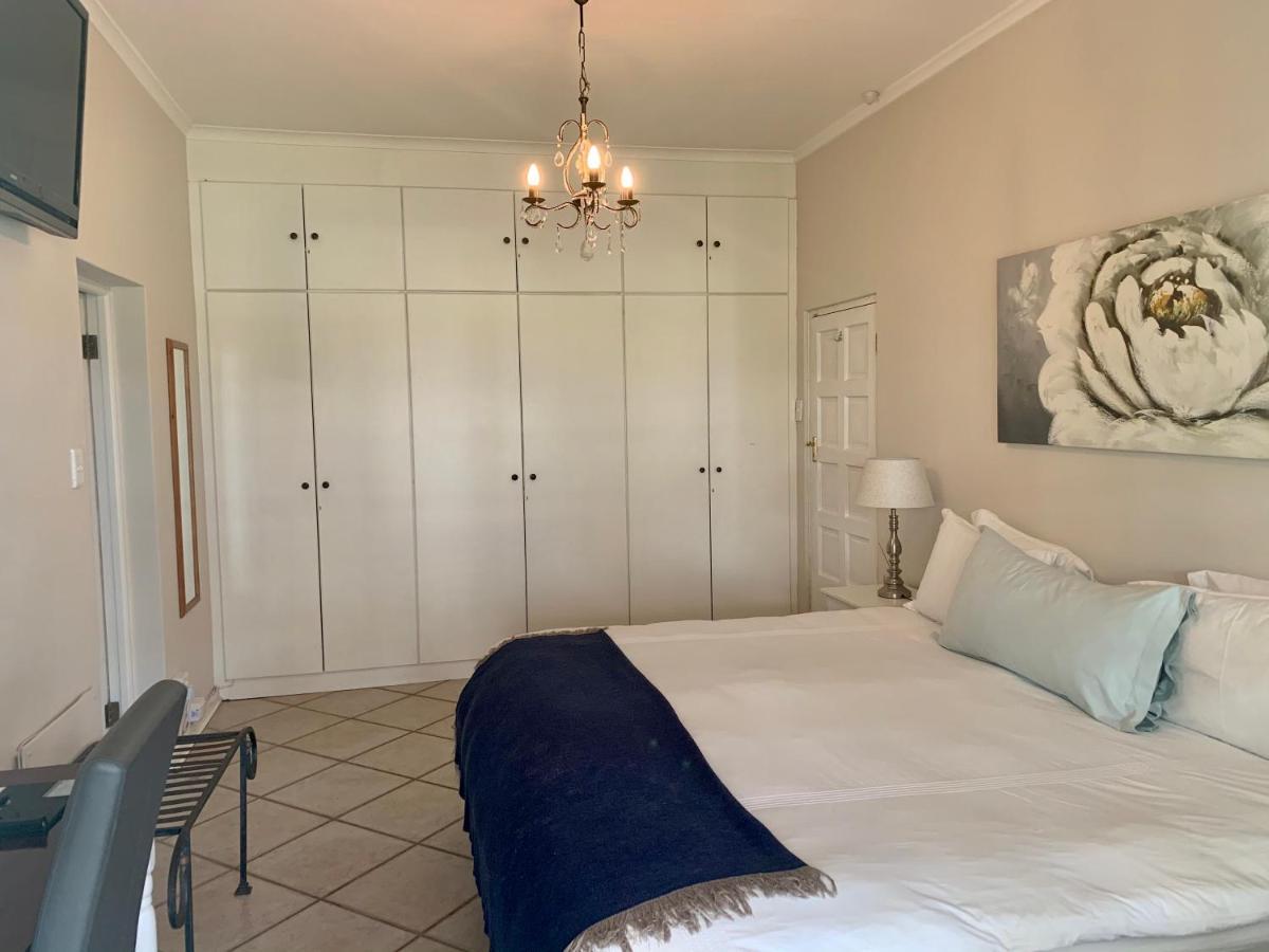 Beluga Of Constantia Guest House Кейптаун Екстериор снимка